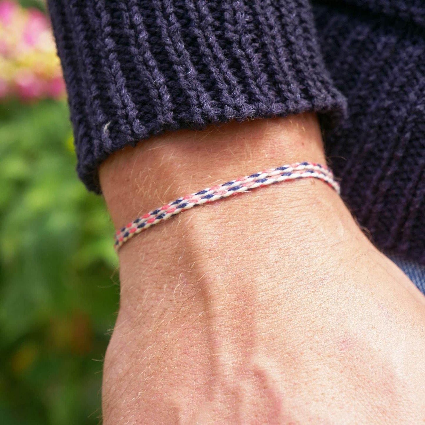 Laos (white/navy blue) - Mundo Bracelets