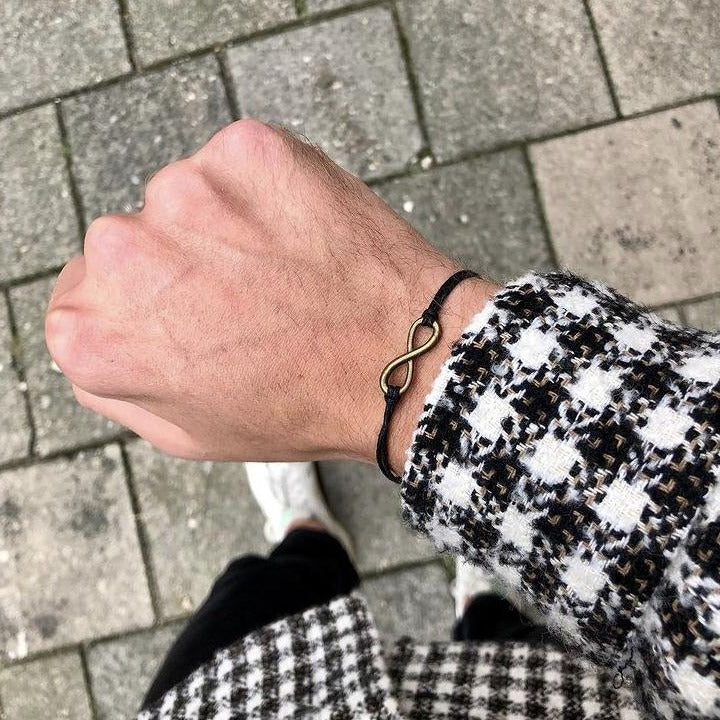 Infinity (black) - www.mundobracelets.com